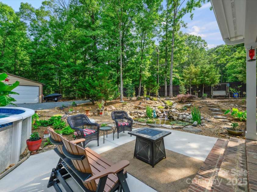 7300 Bailywick Drive, Waxhaw, NC 28173.  MLS# CAR4266190, YatesRealty ID 30163. 