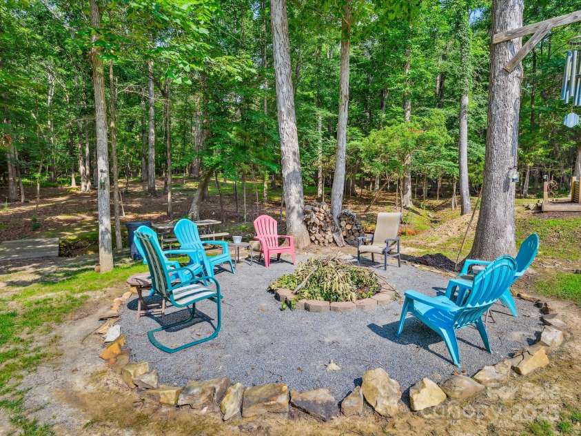 7300 Bailywick Drive, Waxhaw, NC 28173.  MLS# CAR4266190, YatesRealty ID 30163. 