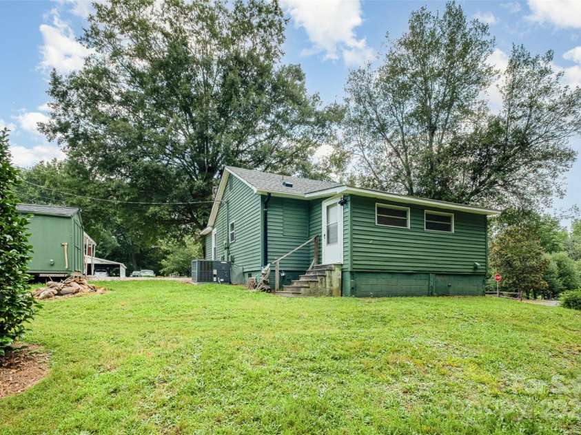 1114 Mountain Street, Kannapolis, NC 28081.  MLS# CAR4277832, YatesRealty ID 30164. Backyard