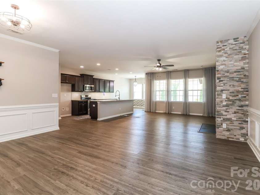 180 Cromwell Drive, Mooresville, NC 28115.  MLS# CAR4346533, YatesRealty ID 30164. 