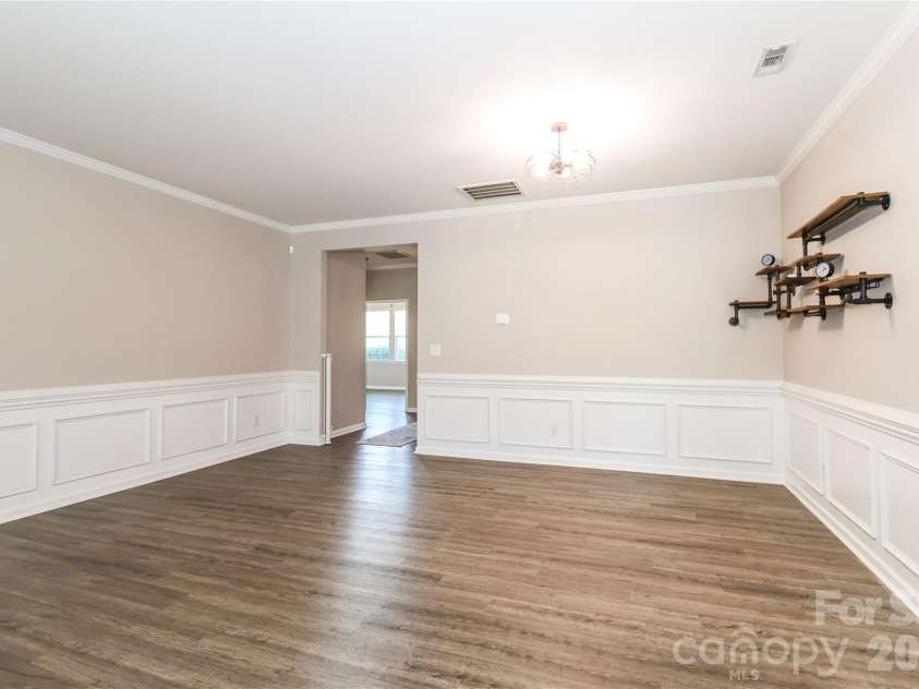 180 Cromwell Drive, Mooresville, NC 28115.  MLS# CAR4346533, YatesRealty ID 30164. 