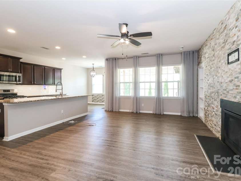 180 Cromwell Drive, Mooresville, NC 28115.  MLS# CAR4346533, YatesRealty ID 30164. 