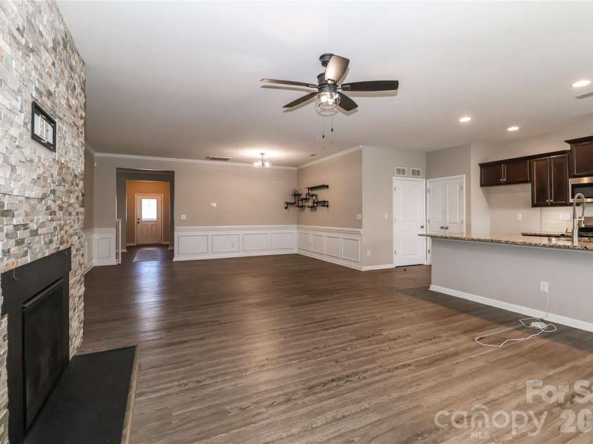 180 Cromwell Drive, Mooresville, NC 28115.  MLS# CAR4346533, YatesRealty ID 30164. 