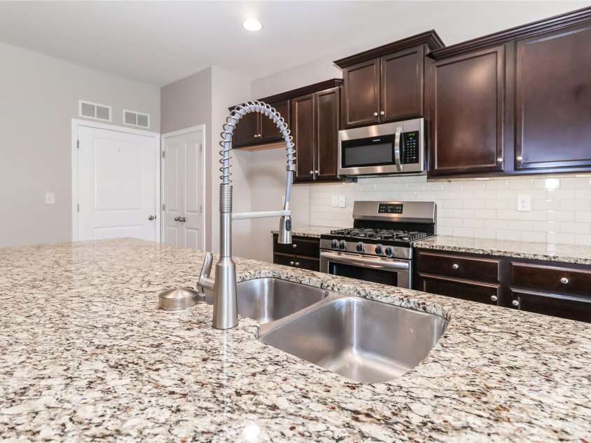 180 Cromwell Drive, Mooresville, NC 28115.  MLS# CAR4346533, YatesRealty ID 30164. 