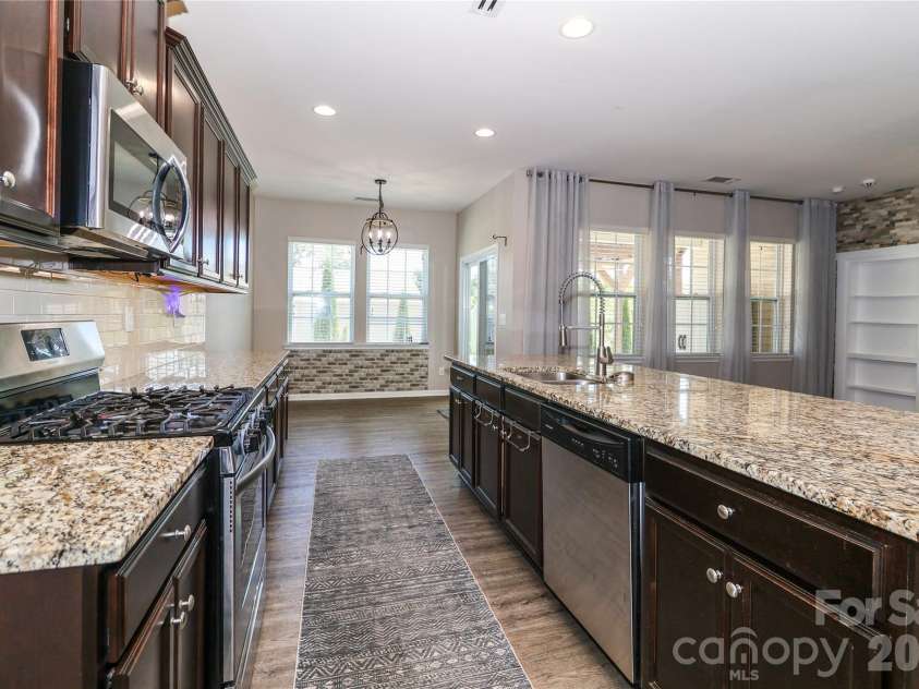 180 Cromwell Drive, Mooresville, NC 28115.  MLS# CAR4346533, YatesRealty ID 30164. 