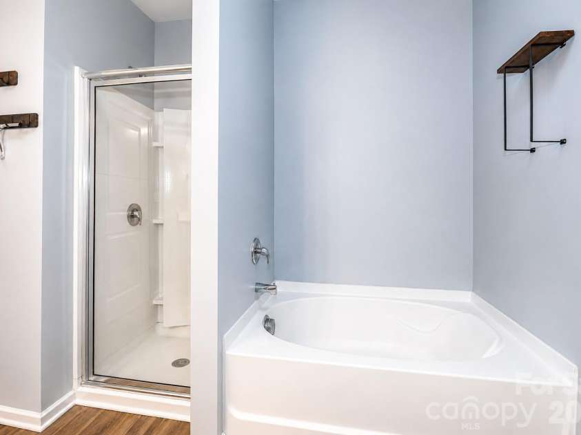 180 Cromwell Drive, Mooresville, NC 28115.  MLS# CAR4346533, YatesRealty ID 30164. 