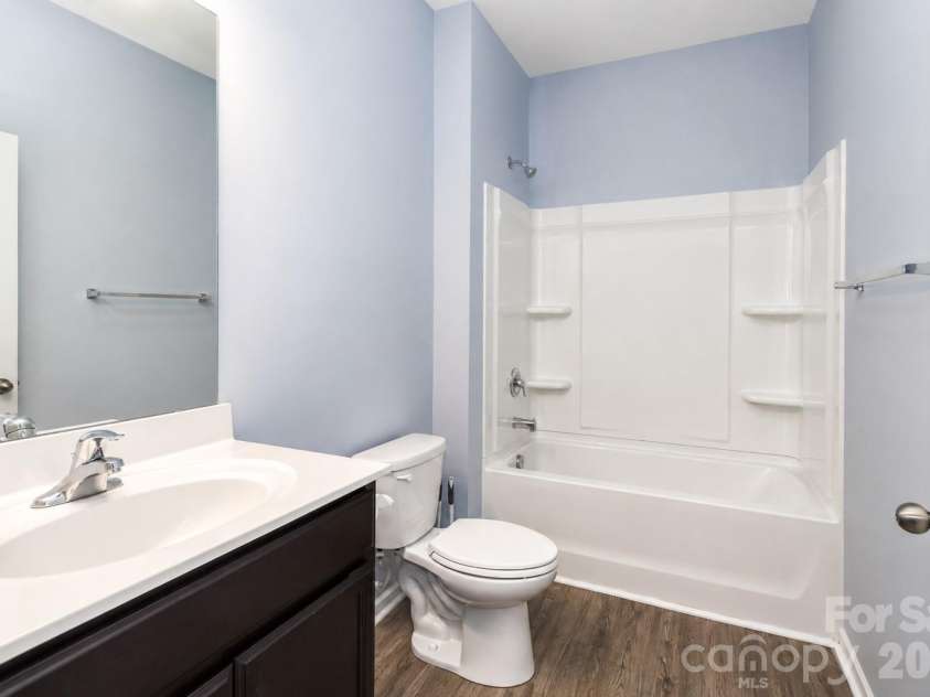 180 Cromwell Drive, Mooresville, NC 28115.  MLS# CAR4346533, YatesRealty ID 30164. 