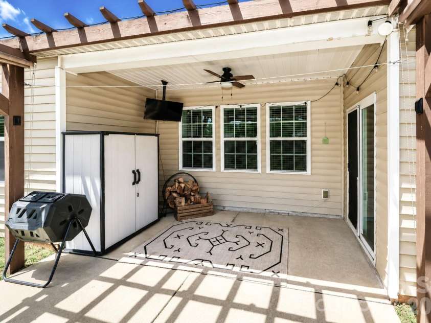 180 Cromwell Drive, Mooresville, NC 28115.  MLS# CAR4346533, YatesRealty ID 30164. 