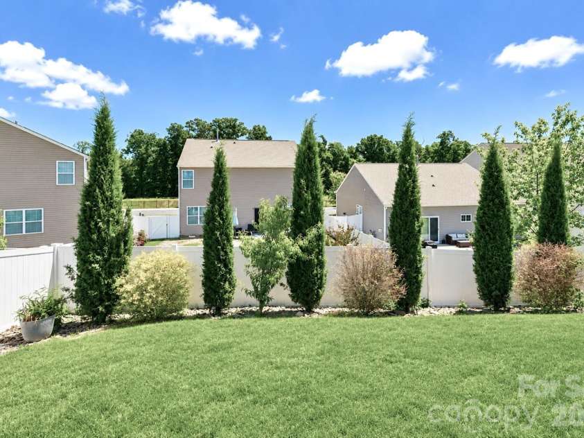 180 Cromwell Drive, Mooresville, NC 28115.  MLS# CAR4346533, YatesRealty ID 30164. 