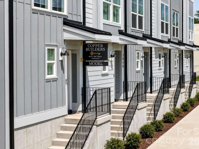 3002 Casting Street, Charlotte, NC 28206.  MLS# CAR4362731, YatesRealty ID 30165. 