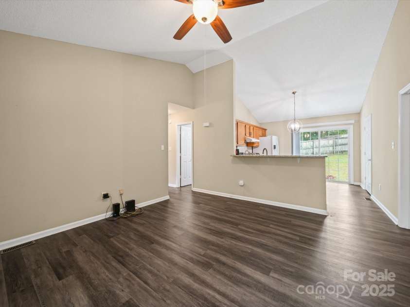 471 Hillandale Street, Concord, NC 28025.  MLS# CAR4267130, YatesRealty ID 30165. 