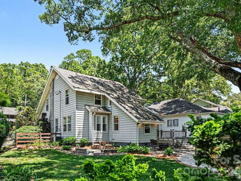 415 5th Avenue, Gastonia, NC 28052.  MLS# CAR4374559, YatesRealty ID 30167. Backyard view