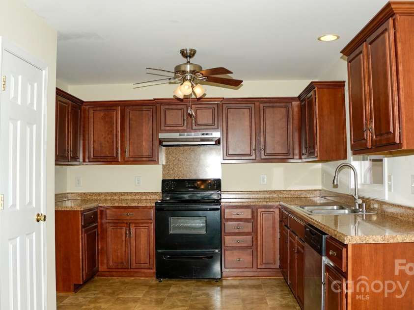 2850 Paul Elmore Road, Lincolnton, NC 28092.  MLS# CAR4281428, YatesRealty ID 30168. 