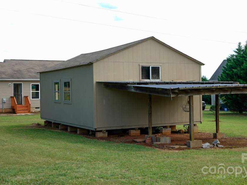 2850 Paul Elmore Road, Lincolnton, NC 28092.  MLS# CAR4281428, YatesRealty ID 30168. 