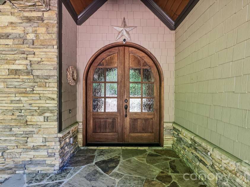 625 Ennis Road, Waxhaw, NC 28173.  MLS# CAR4377861, YatesRealty ID 30168. 