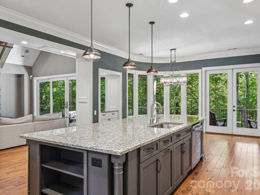 625 Ennis Road, Waxhaw, NC 28173.  MLS# CAR4377861, YatesRealty ID 30168. 