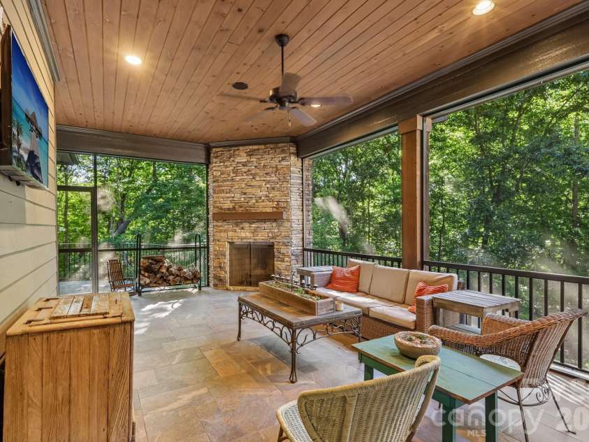 625 Ennis Road, Waxhaw, NC 28173.  MLS# CAR4377861, YatesRealty ID 30168. 