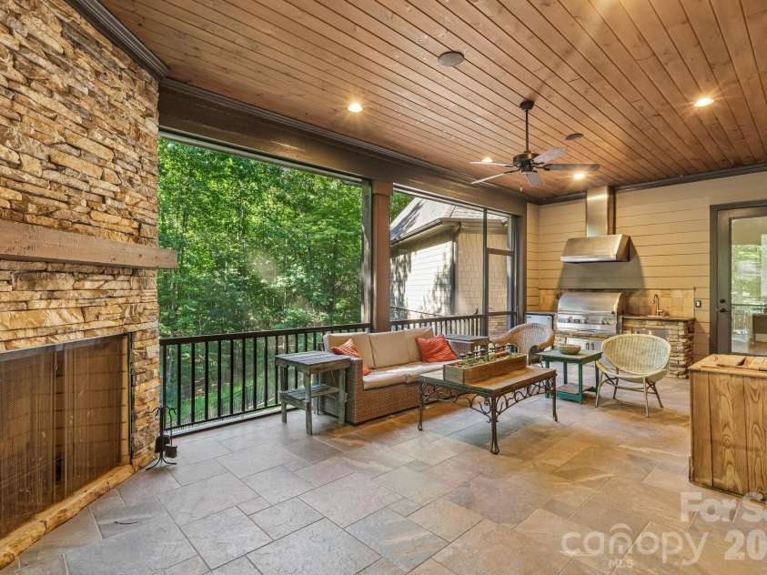625 Ennis Road, Waxhaw, NC 28173.  MLS# CAR4377861, YatesRealty ID 30168. 