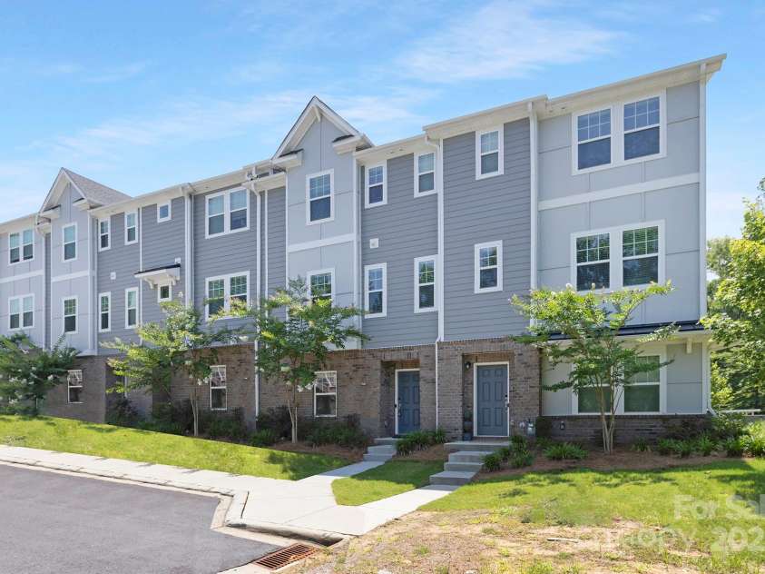 3537 Auburn Curb Road, Charlotte, NC 28217.  MLS# CAR4276014, YatesRealty ID 30169. 