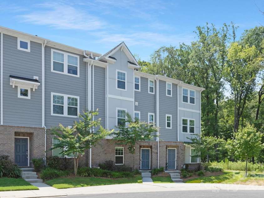 3537 Auburn Curb Road, Charlotte, NC 28217.  MLS# CAR4276014, YatesRealty ID 30169. 