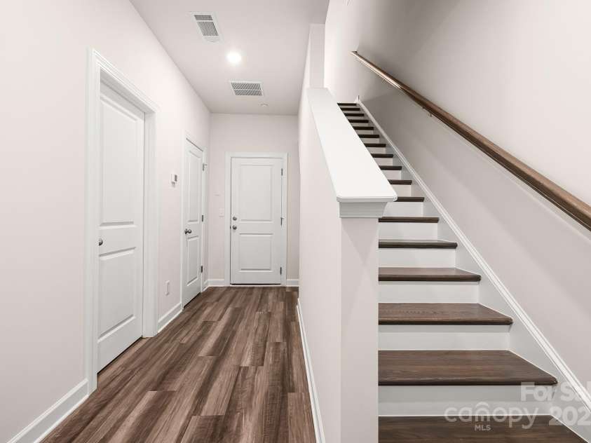 3537 Auburn Curb Road, Charlotte, NC 28217.  MLS# CAR4276014, YatesRealty ID 30169. 