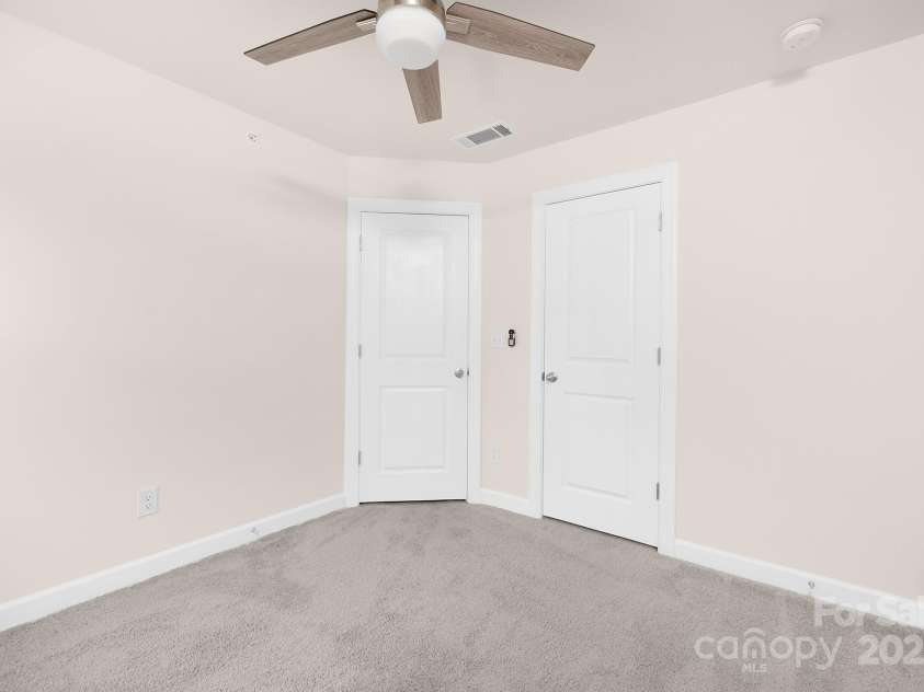 3537 Auburn Curb Road, Charlotte, NC 28217.  MLS# CAR4276014, YatesRealty ID 30169. 