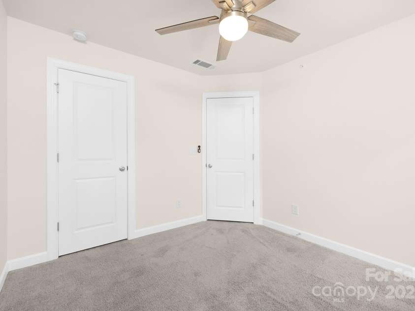 3537 Auburn Curb Road, Charlotte, NC 28217.  MLS# CAR4276014, YatesRealty ID 30169. 