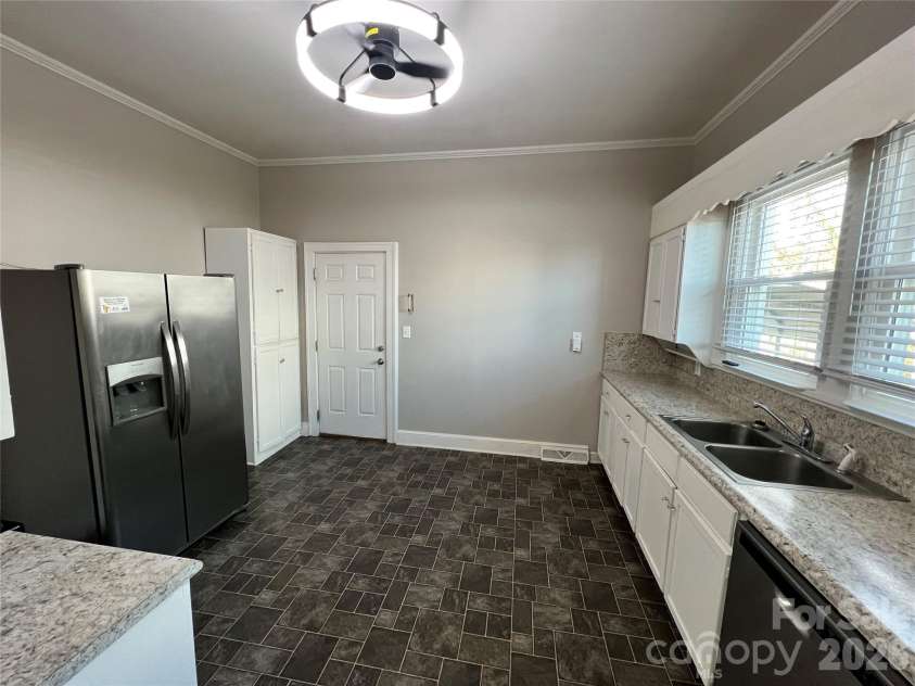 203 Cannon Avenue, Albemarle, NC 28001.  MLS# CAR4341584, YatesRealty ID 3017. Kitchen