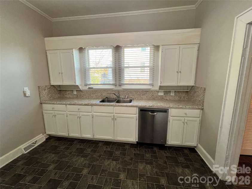 203 Cannon Avenue, Albemarle, NC 28001.  MLS# CAR4341584, YatesRealty ID 3017. Kitchen