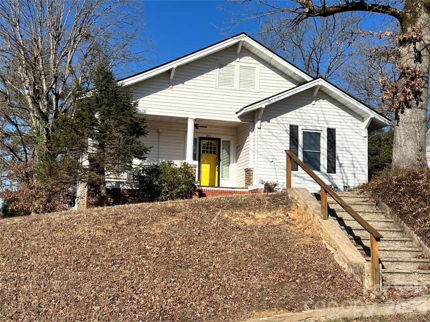 203 Cannon Avenue, Albemarle, NC 28001.  MLS# CAR4341584, YatesRealty ID 3017. Welcome Home