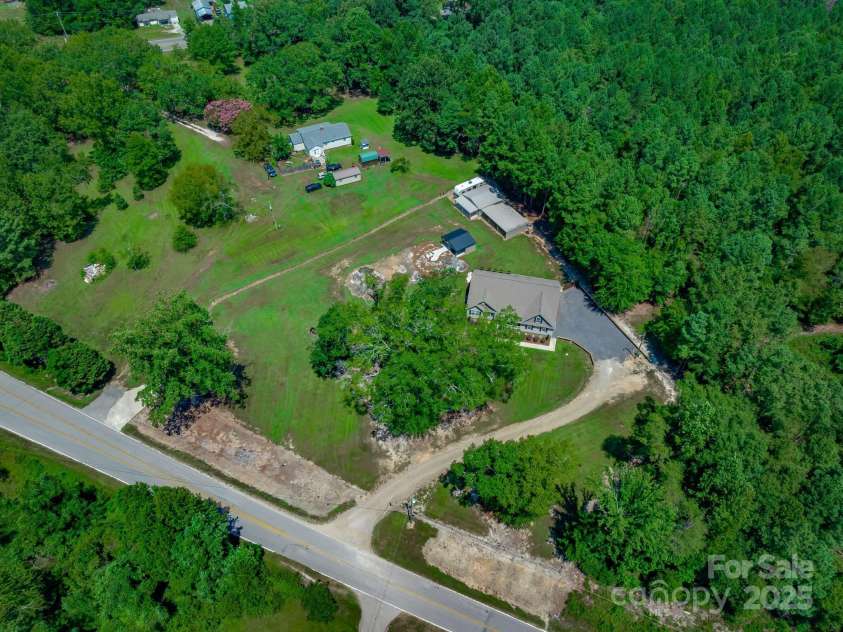 5557 Brooklyn Road, Great Falls, SC 29055.  MLS# CAR4285244, YatesRealty ID 30172. 