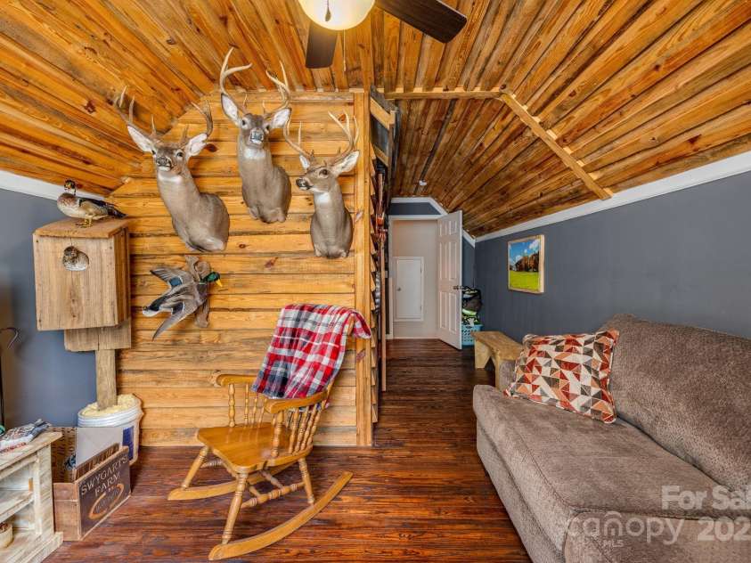 5557 Brooklyn Road, Great Falls, SC 29055.  MLS# CAR4285244, YatesRealty ID 30172. 