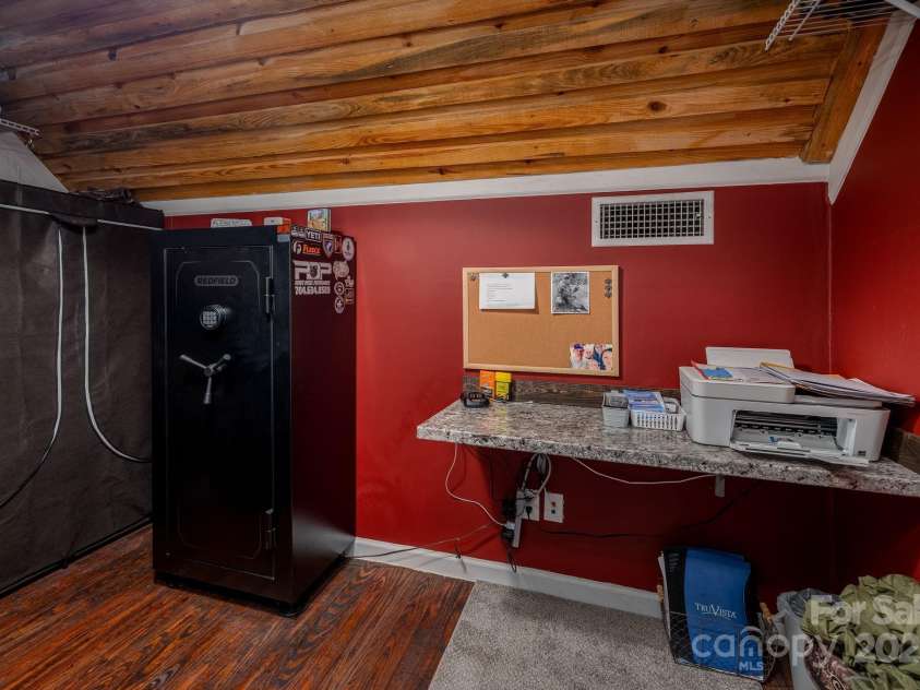 5557 Brooklyn Road, Great Falls, SC 29055.  MLS# CAR4285244, YatesRealty ID 30172. 