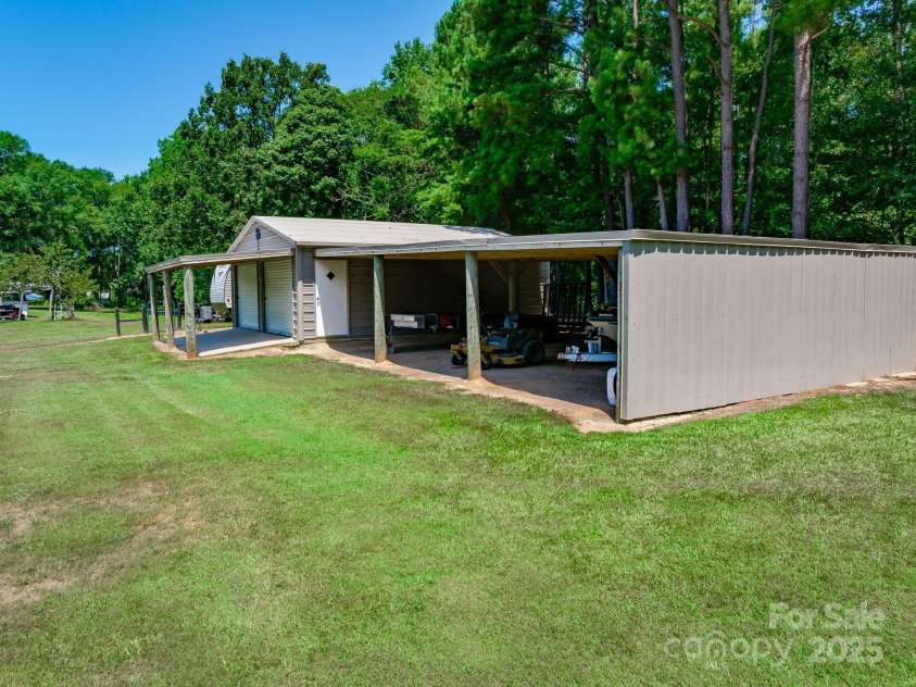 5557 Brooklyn Road, Great Falls, SC 29055.  MLS# CAR4285244, YatesRealty ID 30172. 