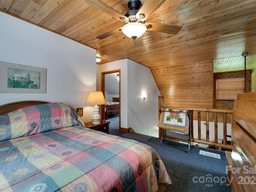 54 Barnwood Way, Whittier, NC 28789.  MLS# CAR4287146, YatesRealty ID 30174. 