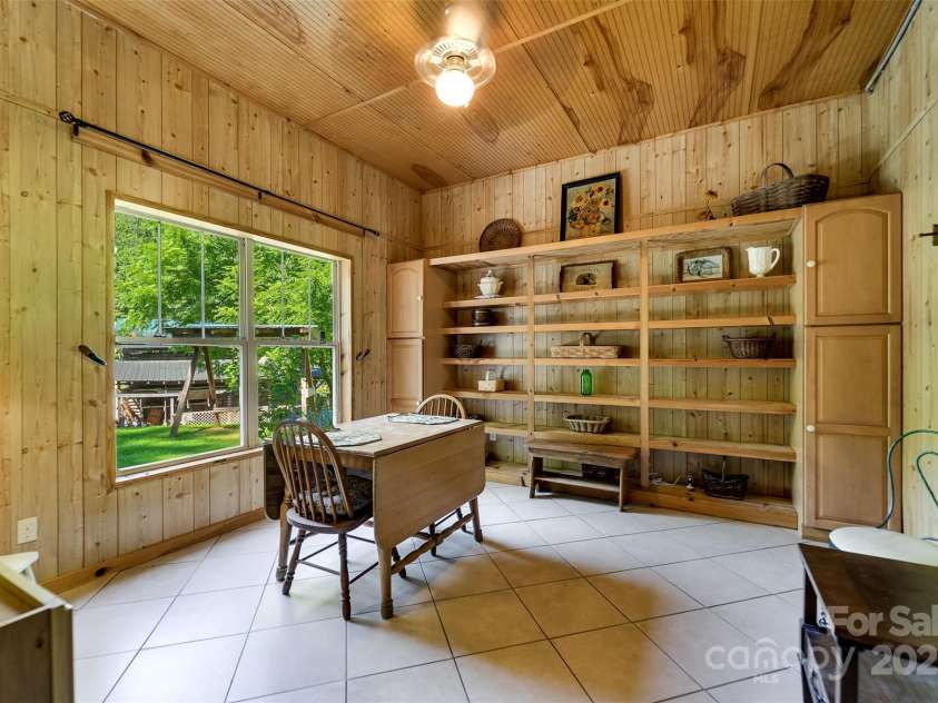 54 Barnwood Way, Whittier, NC 28789.  MLS# CAR4287146, YatesRealty ID 30174. 