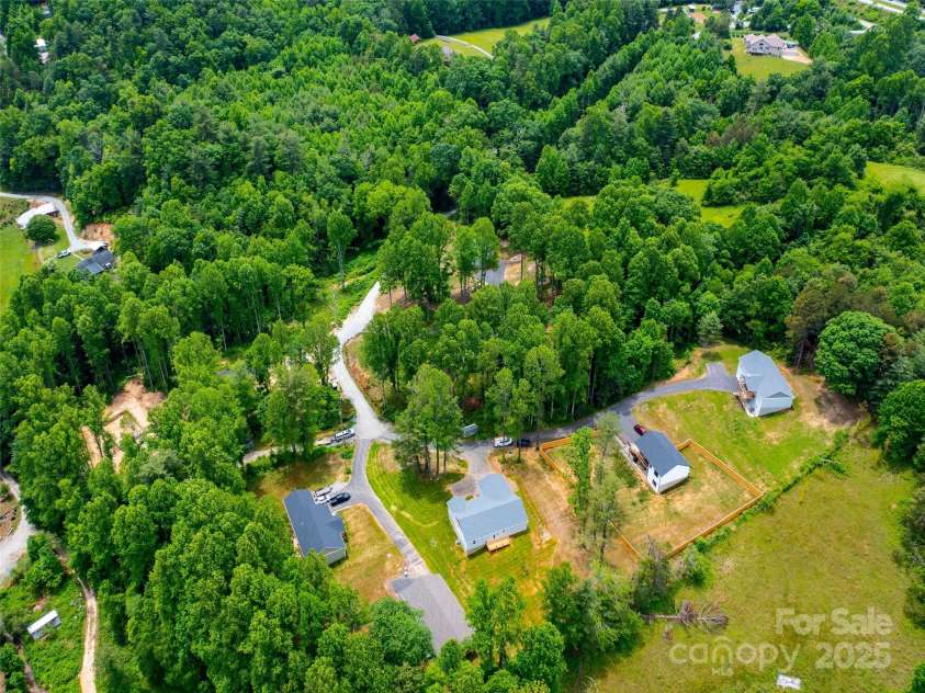 62 Smokey Quartz Lane, Flat Rock, NC 28731.  MLS# CAR4266289, YatesRealty ID 30175. 