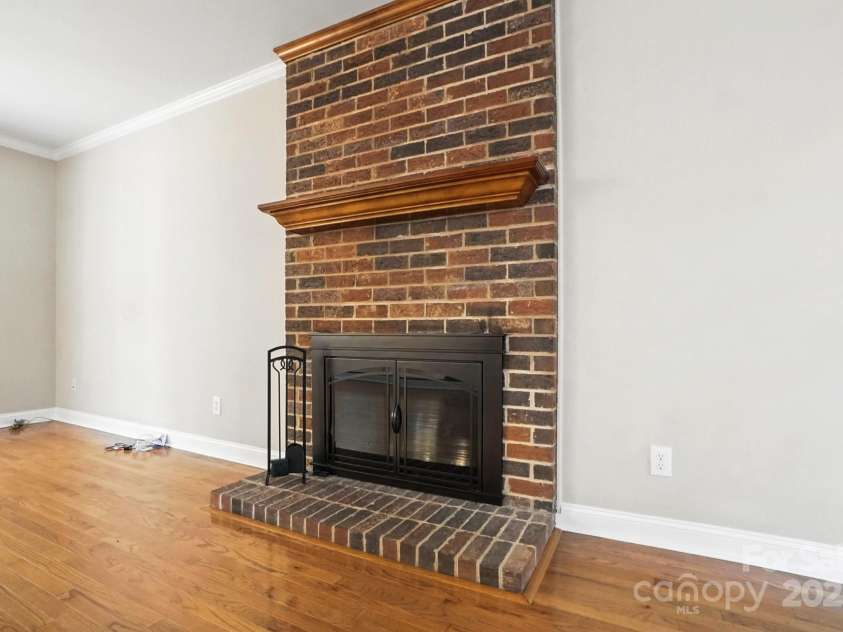 15129 Chewtonglen Lane, Huntersville, NC 28078.  MLS# CAR4283260, YatesRealty ID 30176. 