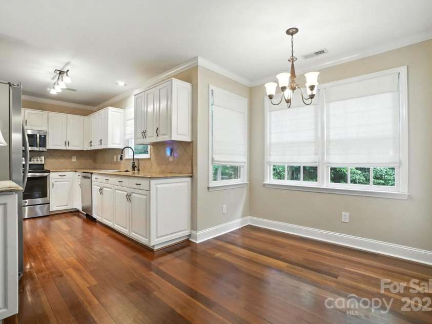 15129 Chewtonglen Lane, Huntersville, NC 28078.  MLS# CAR4283260, YatesRealty ID 30176. 