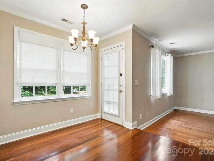 15129 Chewtonglen Lane, Huntersville, NC 28078.  MLS# CAR4283260, YatesRealty ID 30176. 