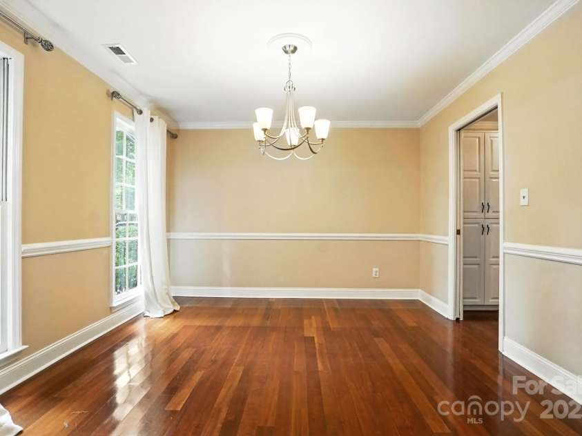 15129 Chewtonglen Lane, Huntersville, NC 28078.  MLS# CAR4283260, YatesRealty ID 30176. 