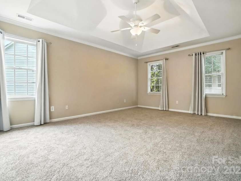 15129 Chewtonglen Lane, Huntersville, NC 28078.  MLS# CAR4283260, YatesRealty ID 30176. 