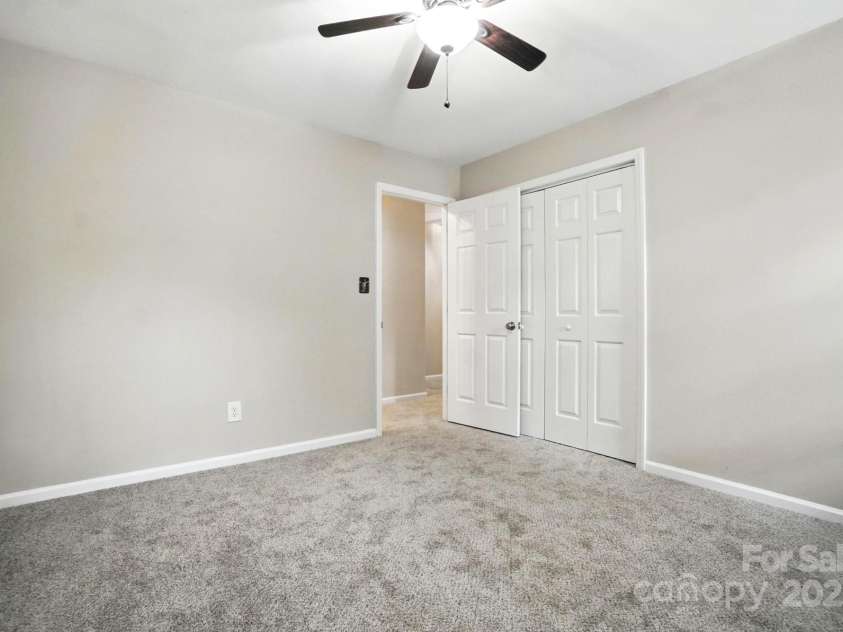 15129 Chewtonglen Lane, Huntersville, NC 28078.  MLS# CAR4283260, YatesRealty ID 30176. 