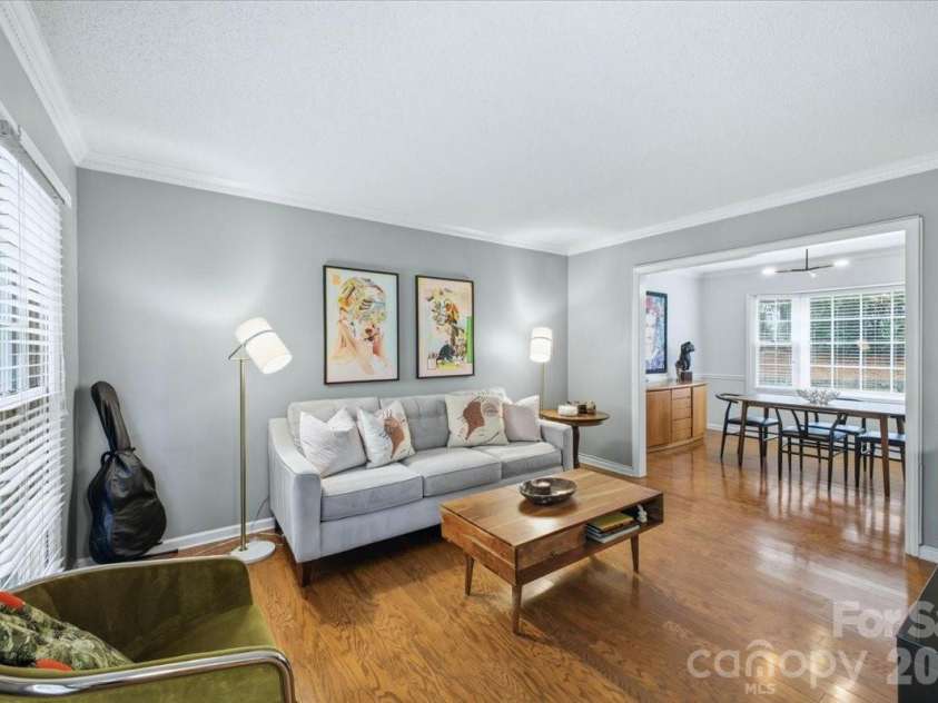 2726 Heidleburg Lane, Charlotte, NC 28210.  MLS# CAR4377864, YatesRealty ID 30176. 