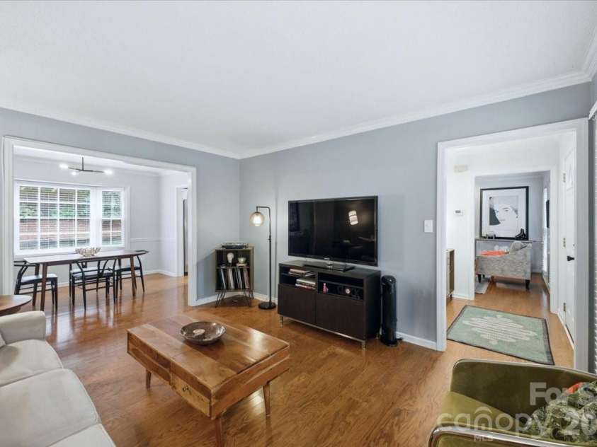 2726 Heidleburg Lane, Charlotte, NC 28210.  MLS# CAR4377864, YatesRealty ID 30176. 