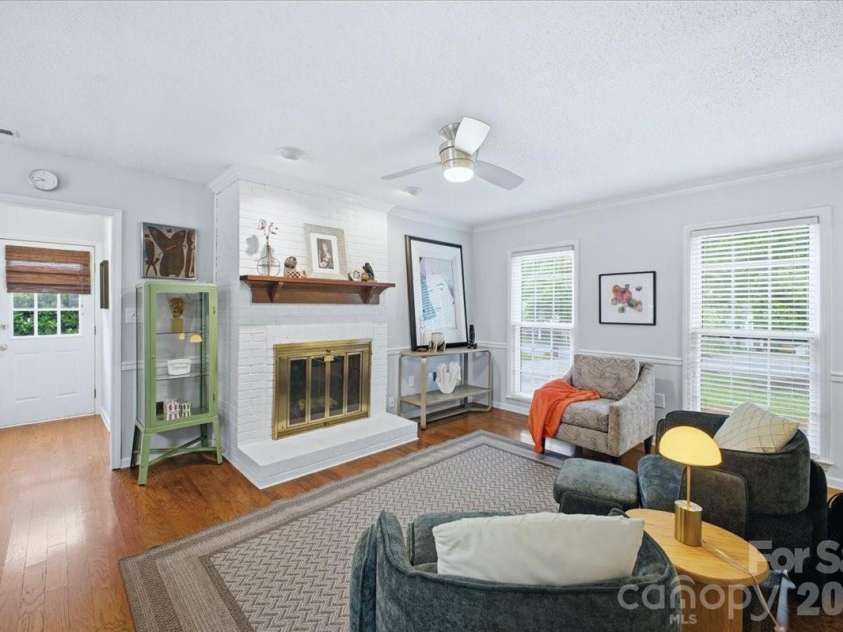 2726 Heidleburg Lane, Charlotte, NC 28210.  MLS# CAR4377864, YatesRealty ID 30176. 