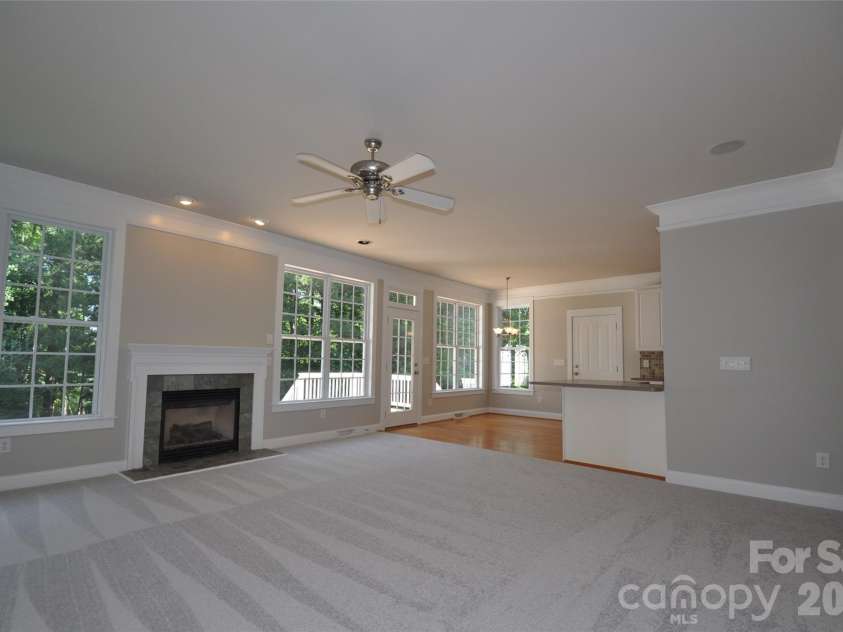 127 Pavillion Lane, Mooresville, NC 28117.  MLS# CAR4390234, YatesRealty ID 30177. 