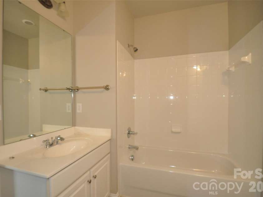 127 Pavillion Lane, Mooresville, NC 28117.  MLS# CAR4390234, YatesRealty ID 30177. 