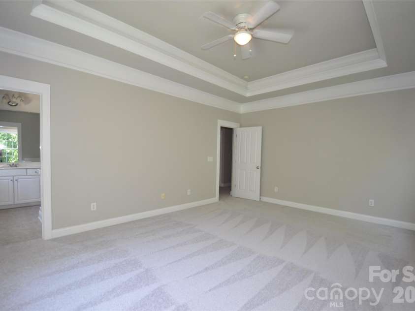 127 Pavillion Lane, Mooresville, NC 28117.  MLS# CAR4390234, YatesRealty ID 30177. 