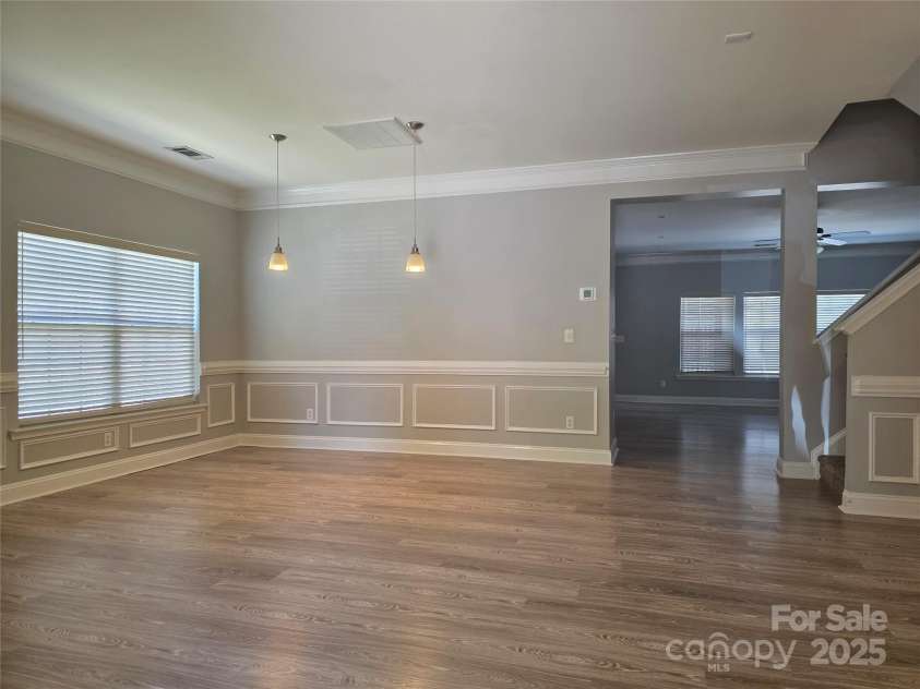 11016 Kinnairds Street, Charlotte, NC 28278.  MLS# CAR4286492, YatesRealty ID 30178. 